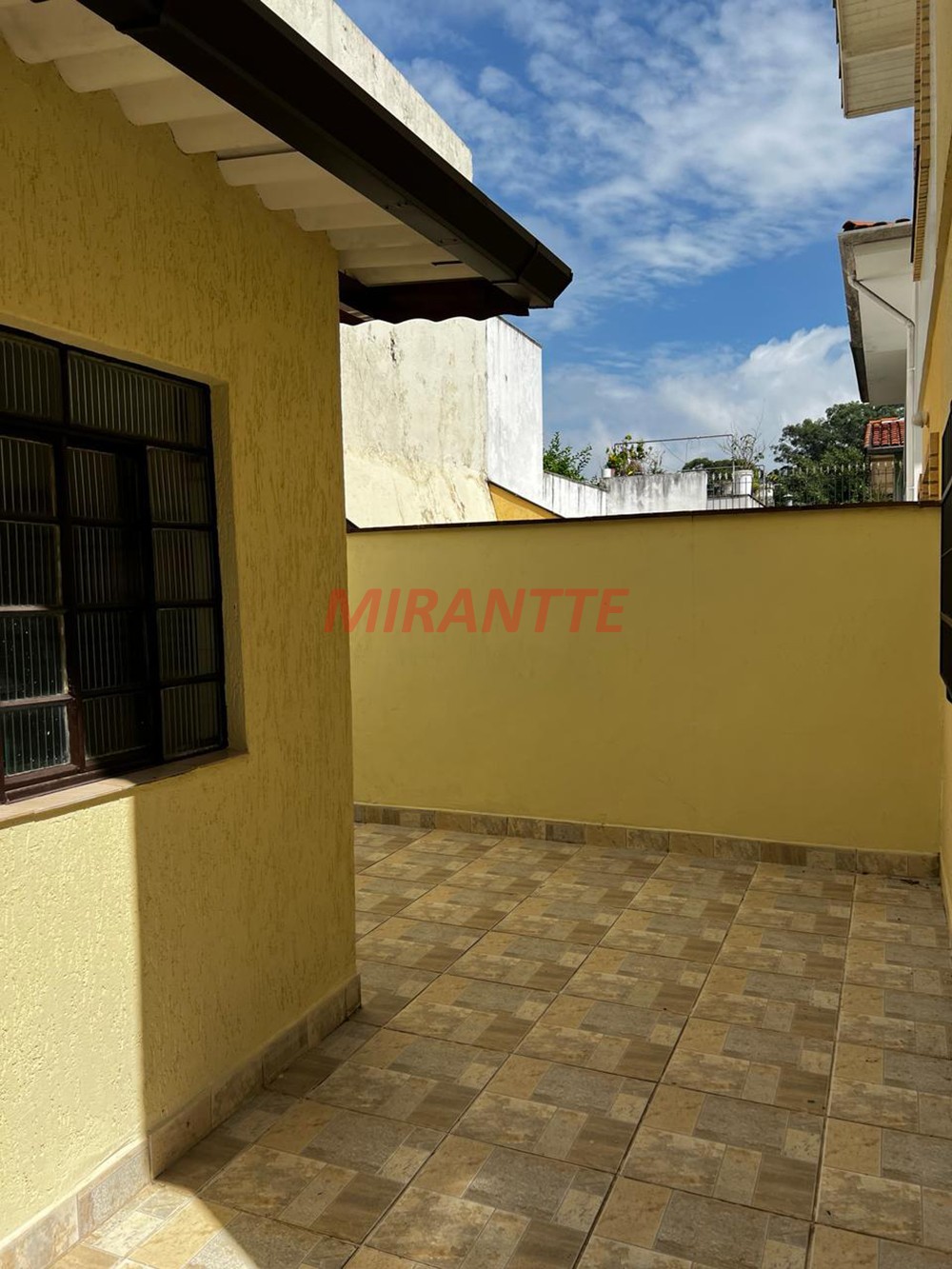 Sobrado de 169m² com 3 quartos em Vila Nova Mazzei