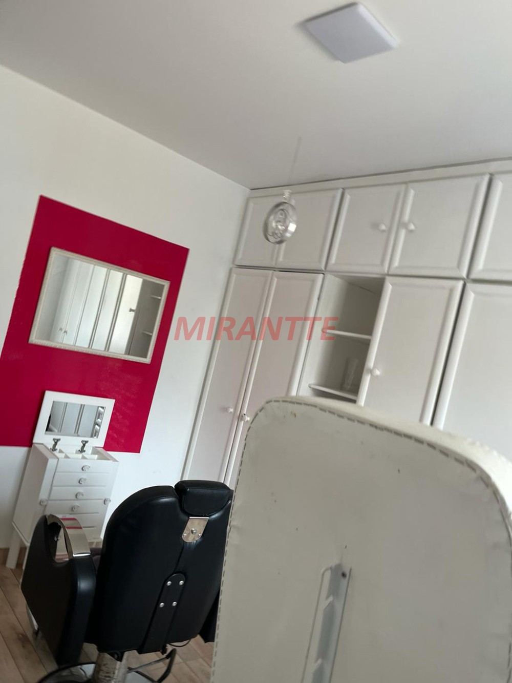 Comercial com 2 quartos em Santana