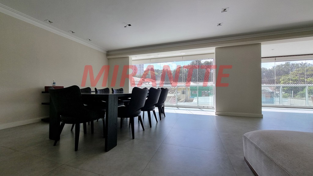 Apartamento de 222m² com 4 quartos em Perdizes
