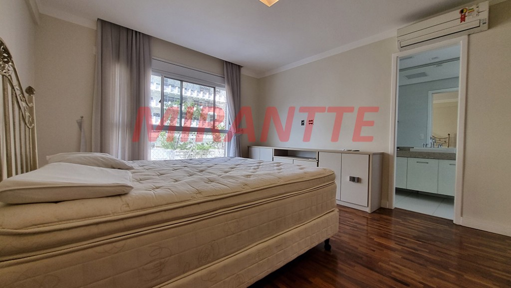 Apartamento de 222m² com 4 quartos em Perdizes