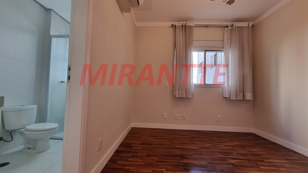 Apartamento de 222m² com 4 quartos em Perdizes