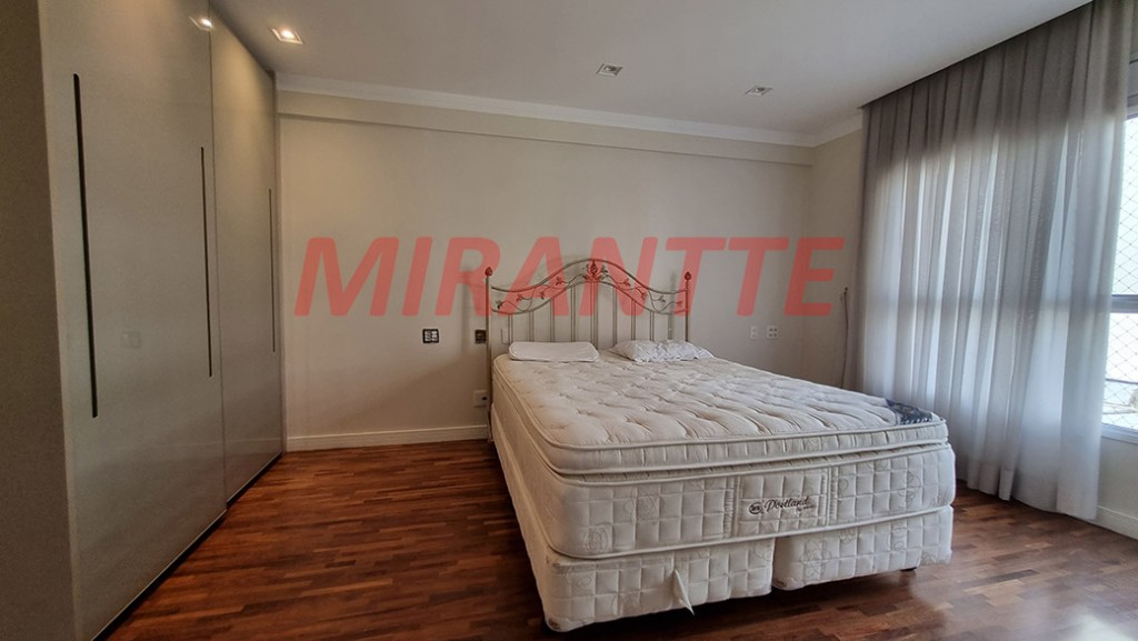 Apartamento de 222m² com 4 quartos em Perdizes