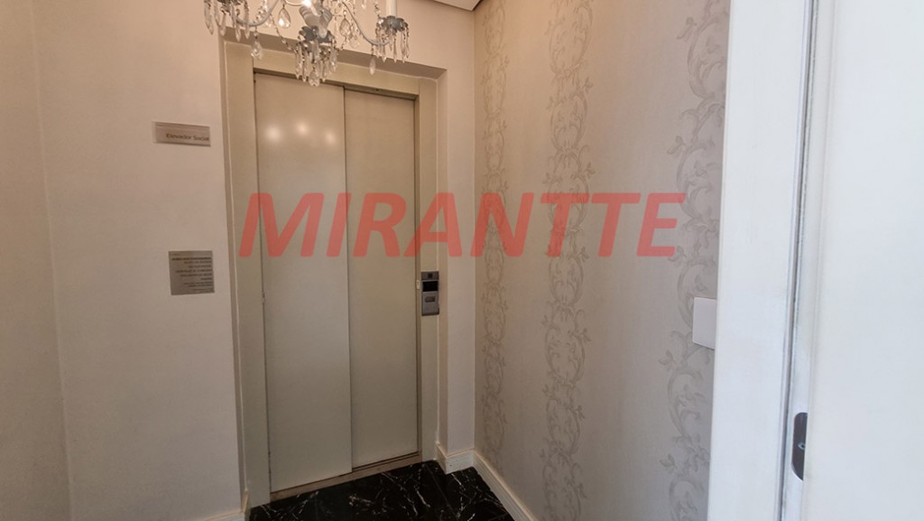 Apartamento de 222m² com 4 quartos em Perdizes