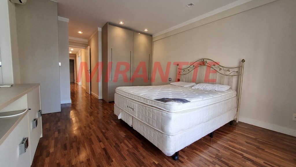 Apartamento de 222m² com 4 quartos em Perdizes
