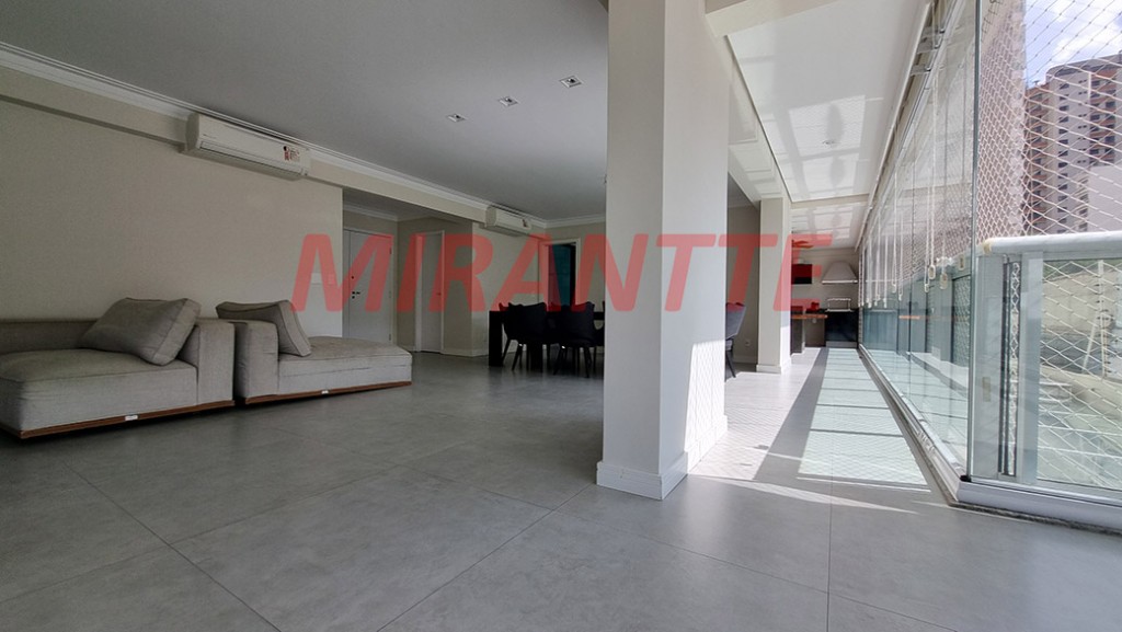 Apartamento de 222m² com 4 quartos em Perdizes