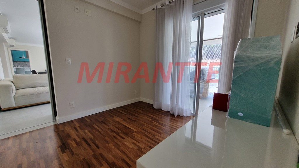 Apartamento de 222m² com 4 quartos em Perdizes