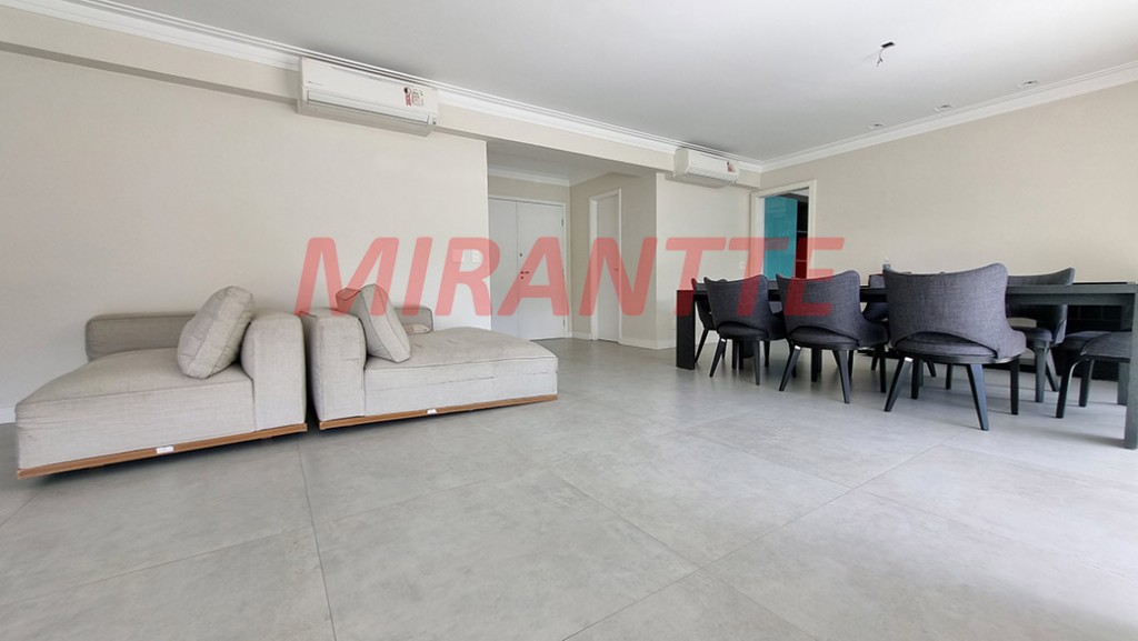 Apartamento de 222m² com 4 quartos em Perdizes