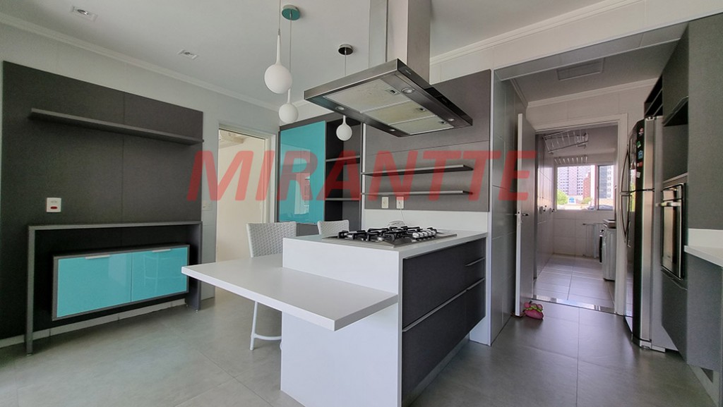 Apartamento de 222m² com 4 quartos em Perdizes