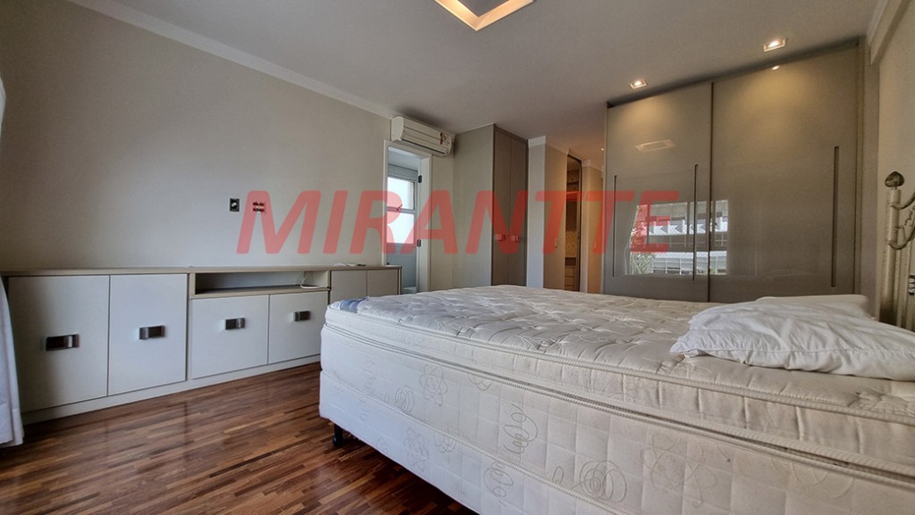 Apartamento de 222m² com 4 quartos em Perdizes