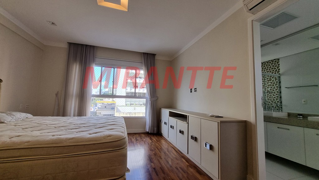 Apartamento de 222m² com 4 quartos em Perdizes