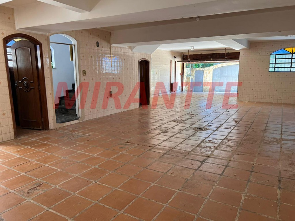 Sobrado de 385m² com 4 quartos em Parque Palmas Do Tremembé