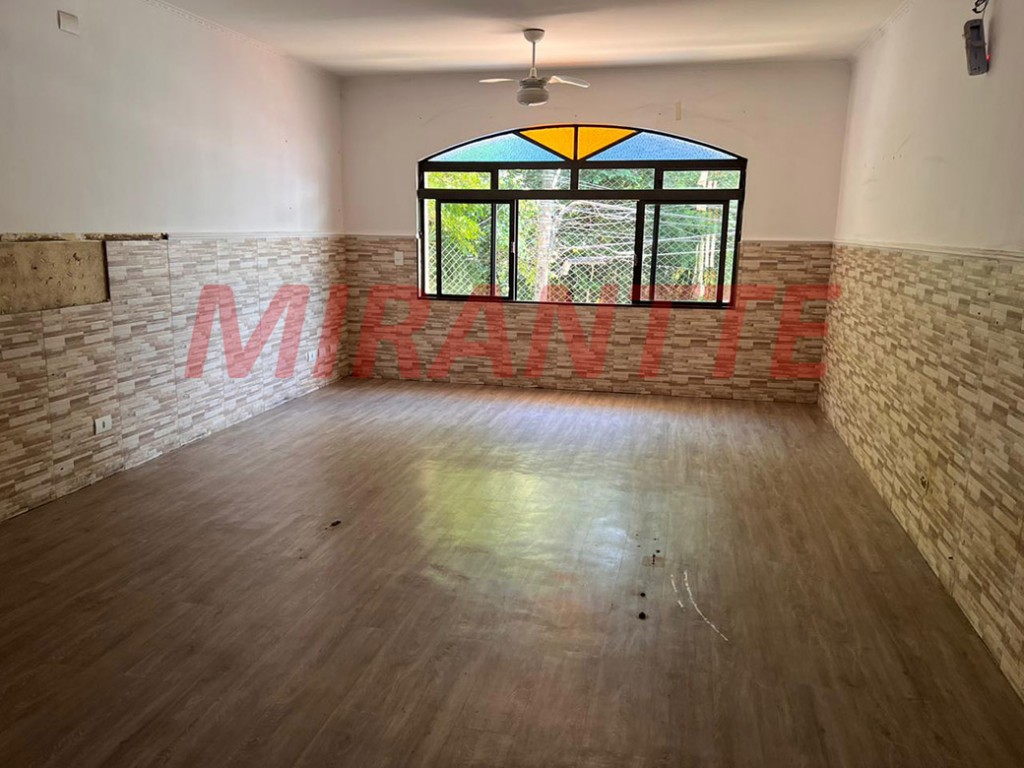 Sobrado de 385m² com 4 quartos em Parque Palmas Do Tremembé