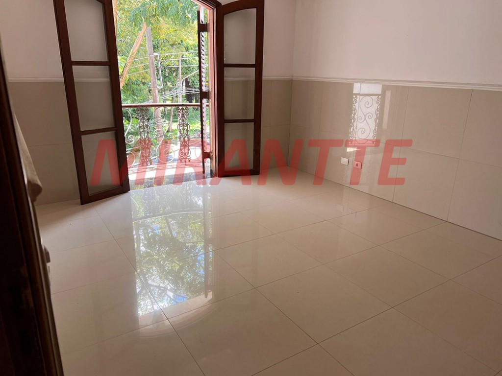Sobrado de 385m² com 4 quartos em Parque Palmas Do Tremembé