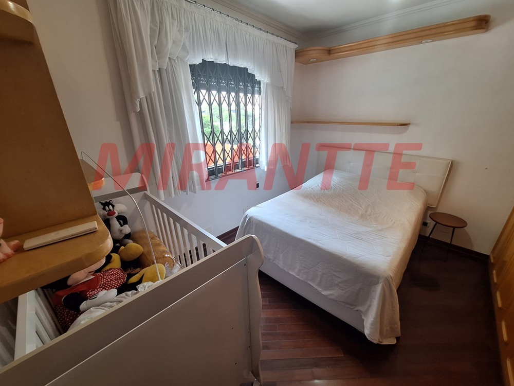 Apartamento de 220m² com 4 quartos em Santana