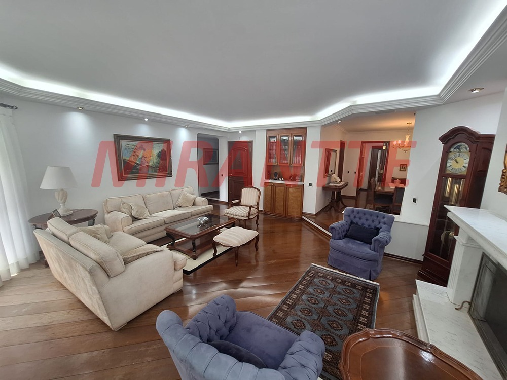 Apartamento de 220m² com 4 quartos em Santana