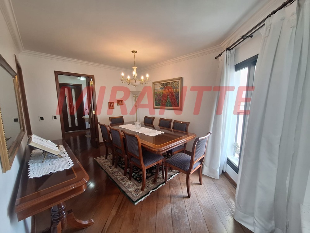 Apartamento de 220m² com 4 quartos em Santana