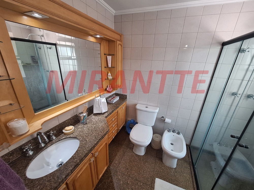 Apartamento de 220m² com 4 quartos em Santana