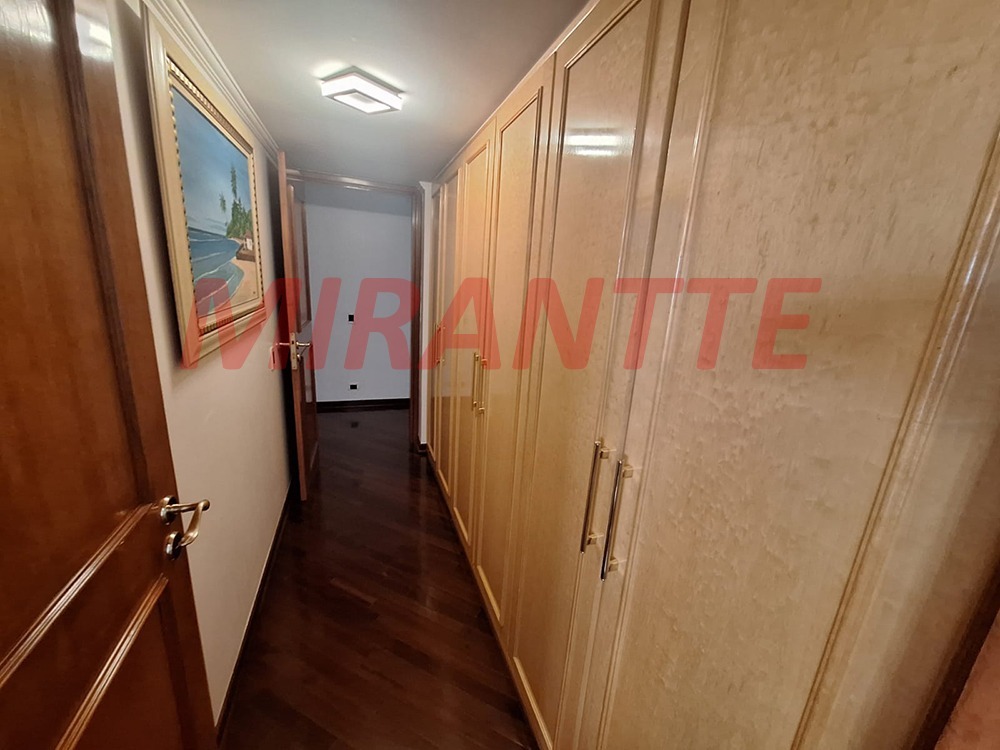 Apartamento de 220m² com 4 quartos em Santana