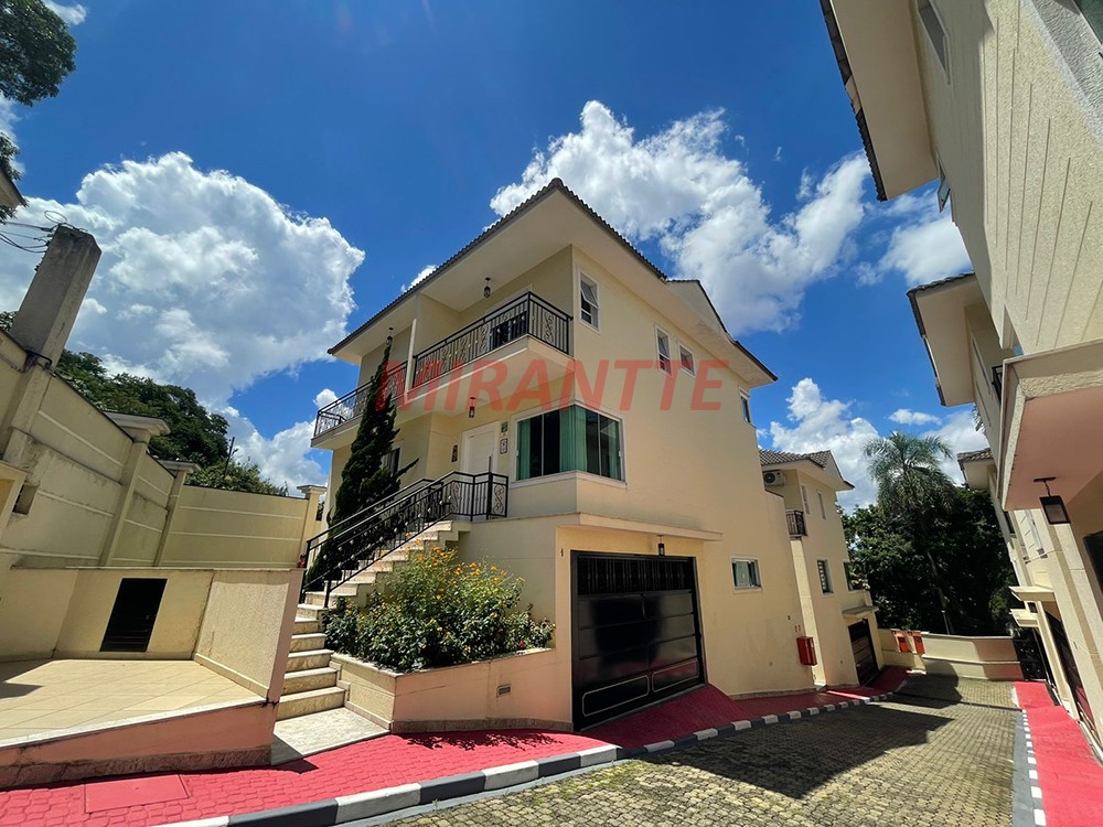 Cond. fechado de 260m² com 4 quartos em Vila Albertina