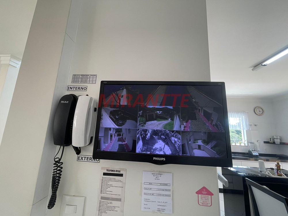 Cond. fechado de 260m² com 4 quartos em Vila Albertina