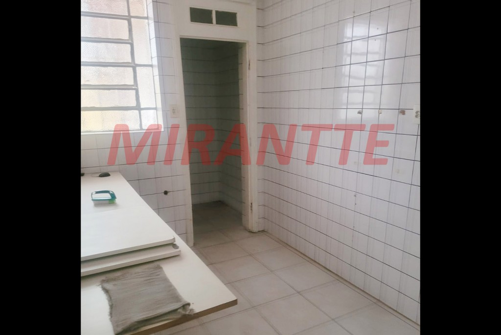 Sobrado de 200m² com 8 quartos em Vila Mariana