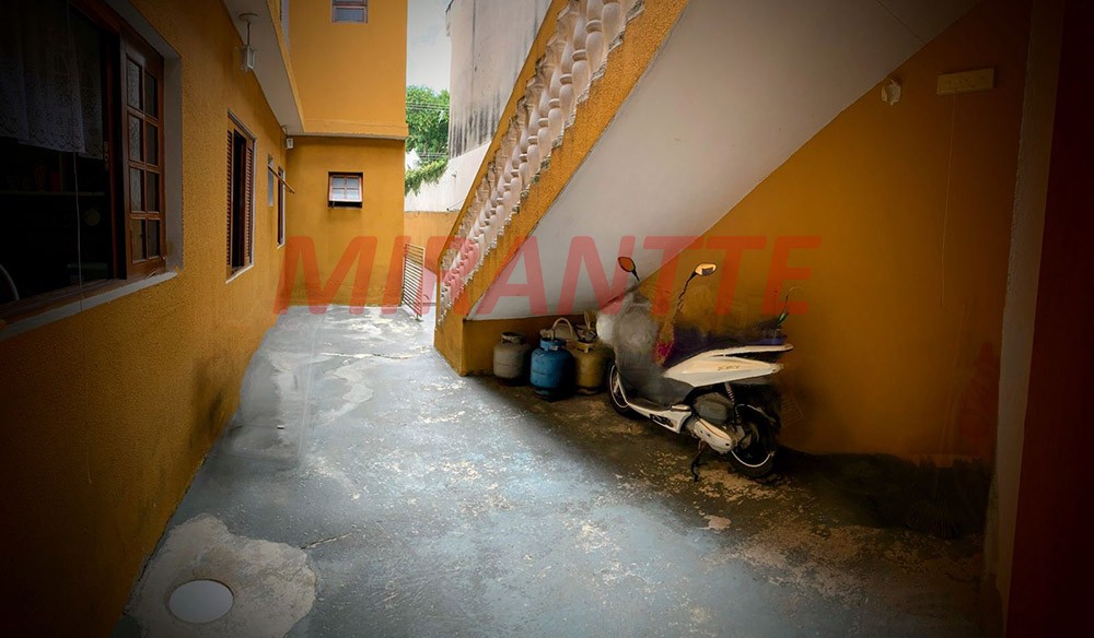 Sobrado de 140m² com 4 quartos em Vila Sabrina