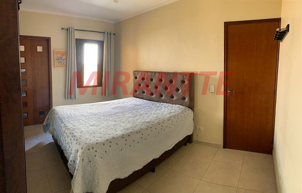 Sobrado de 140m² com 4 quartos em Vila Sabrina