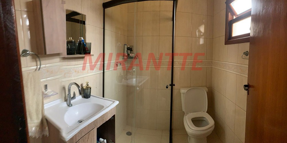 Sobrado de 140m² com 4 quartos em Vila Sabrina