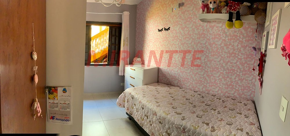 Sobrado de 140m² com 4 quartos em Vila Sabrina