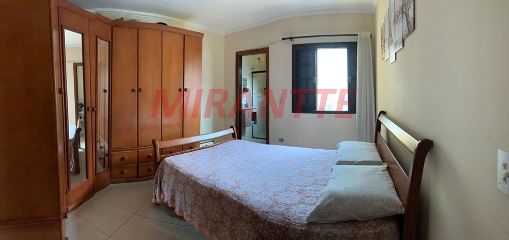 Sobrado de 140m² com 4 quartos em Vila Sabrina