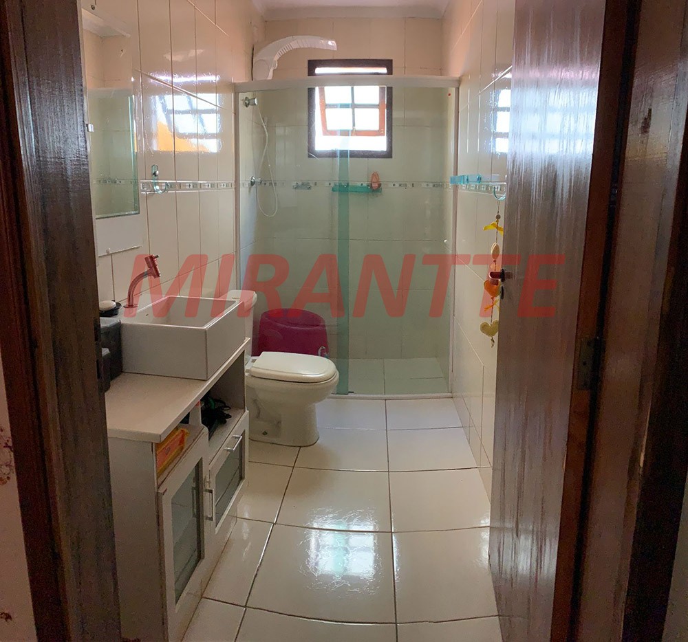 Sobrado de 140m² com 4 quartos em Vila Sabrina
