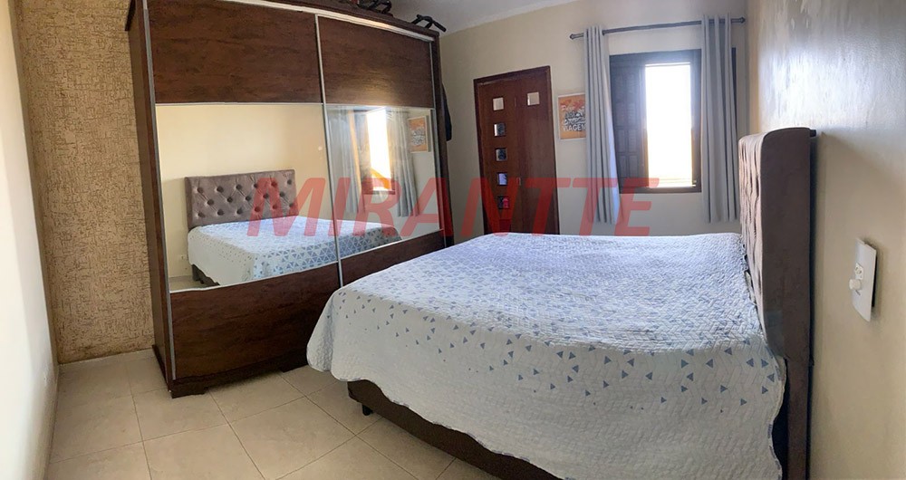 Sobrado de 140m² com 4 quartos em Vila Sabrina