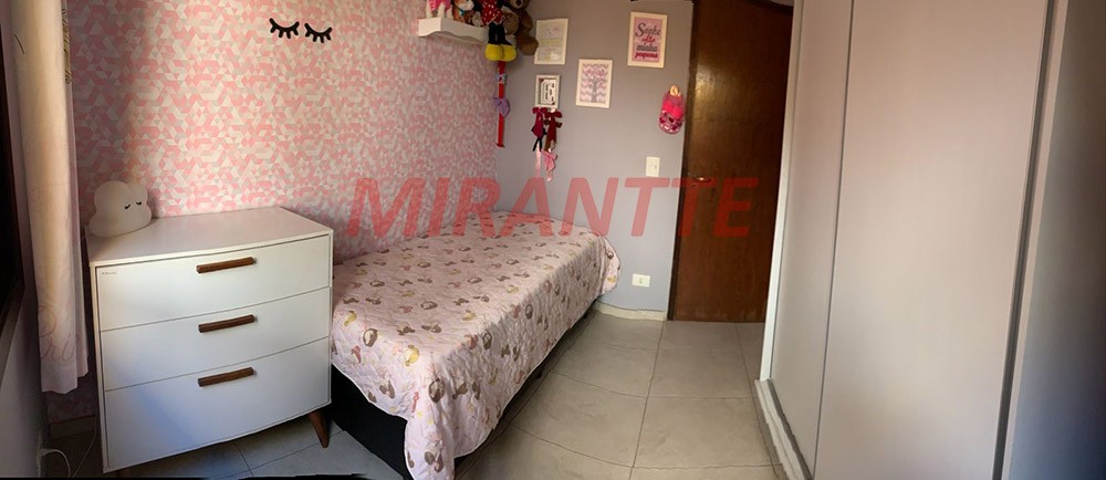 Sobrado de 140m² com 4 quartos em Vila Sabrina