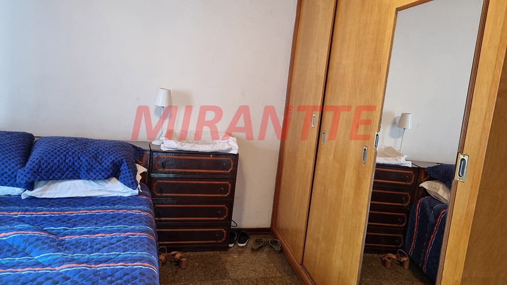 Sobrado de 225m² com 4 quartos em Jardim São Paulo