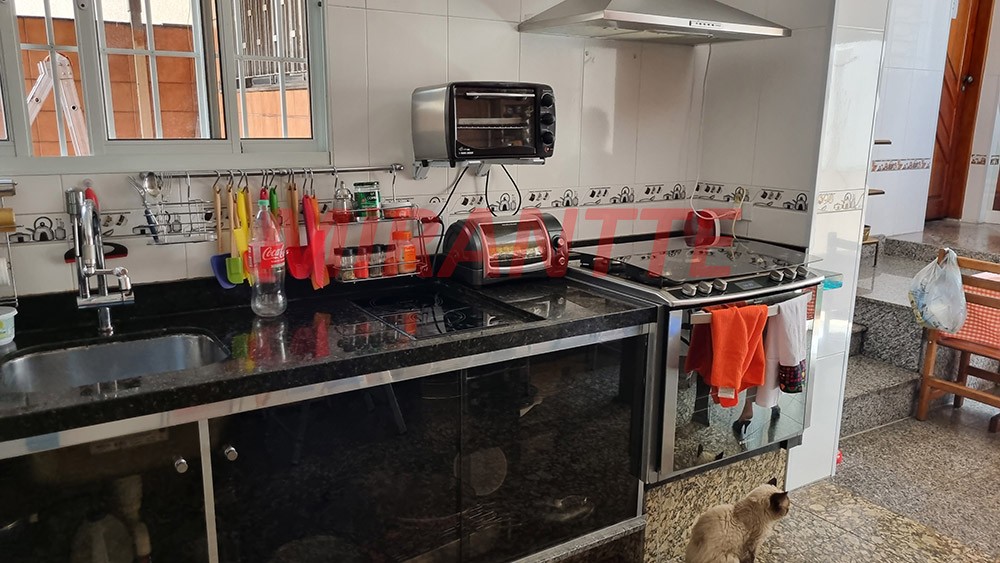 Sobrado de 225m² com 4 quartos em Jardim São Paulo