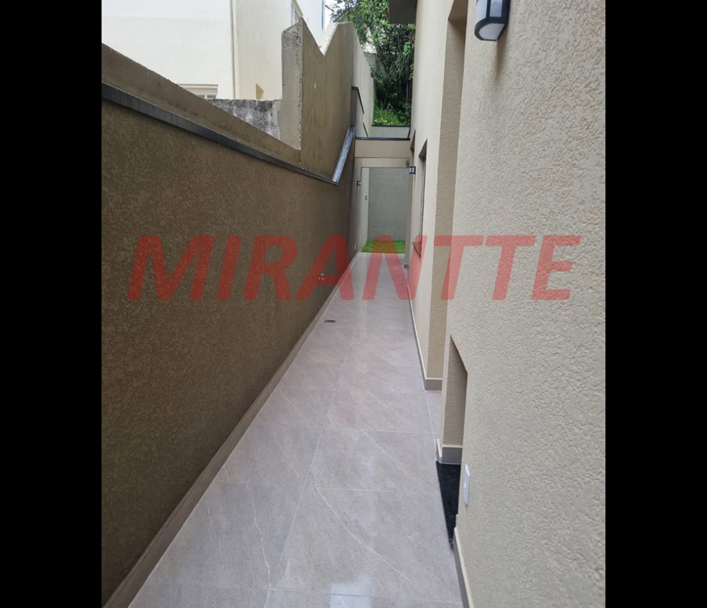 Sobrado de 128m² com 3 quartos em Jardim do Lago