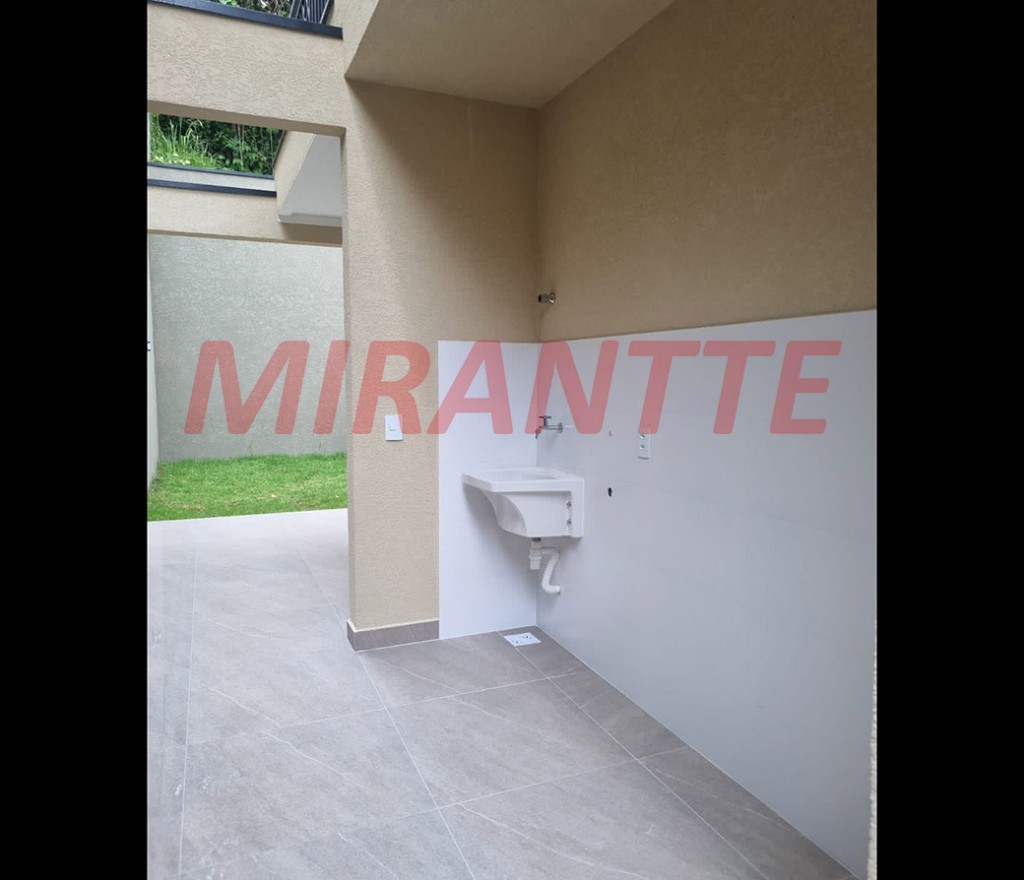 Sobrado de 128m² com 3 quartos em Jardim do Lago