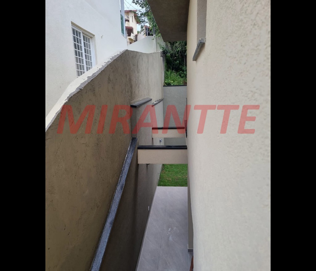 Sobrado de 128m² com 3 quartos em Jardim do Lago