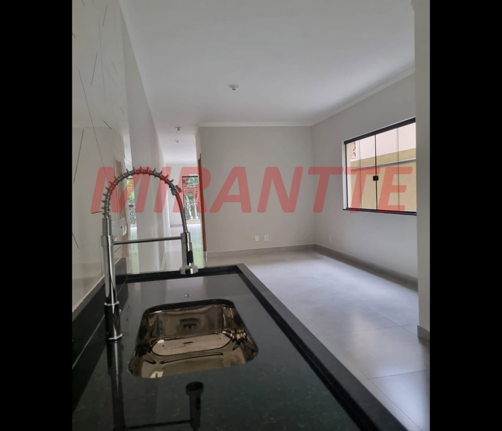 Sobrado de 128m² com 3 quartos em Jardim do Lago
