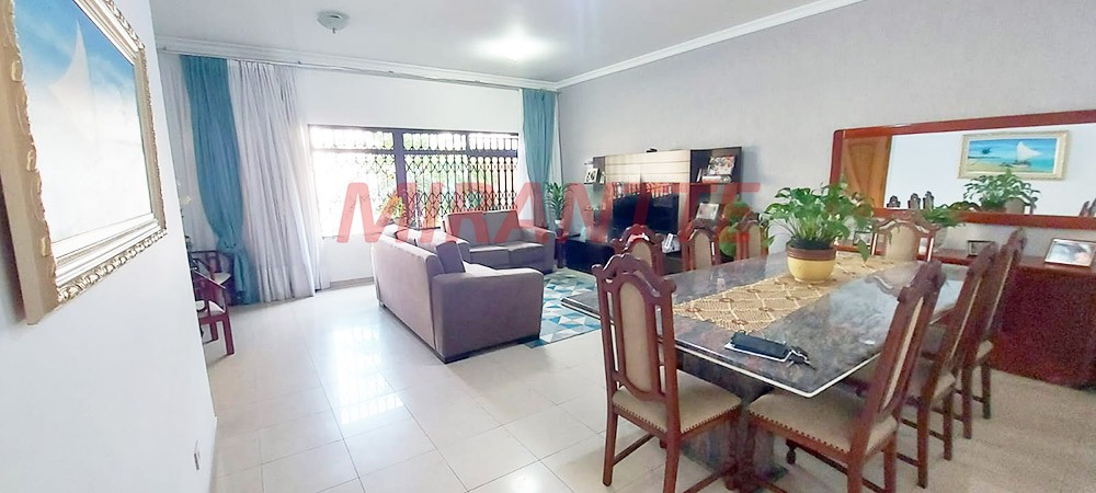 Casa terrea de 116m² com 2 quartos em Jardim Guapíra
