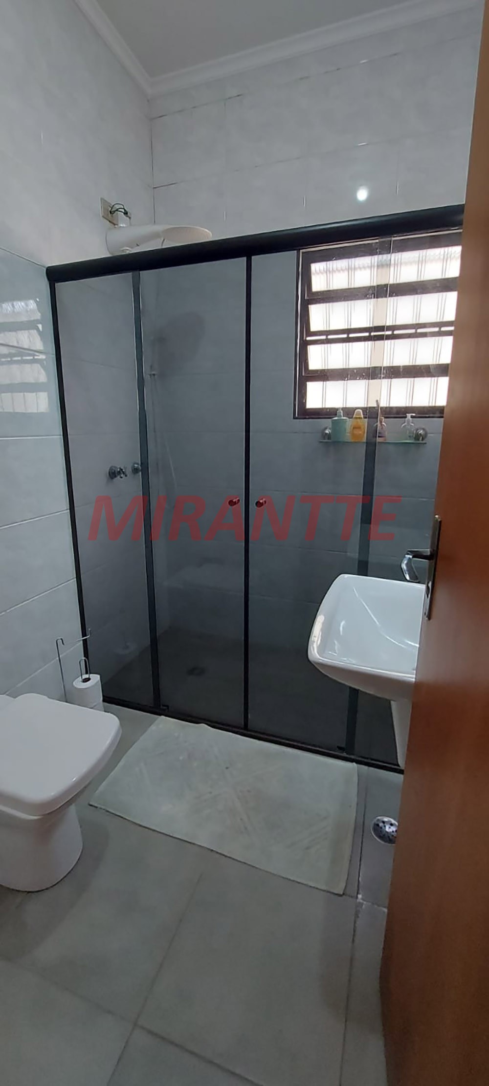 Casa terrea de 116m² com 2 quartos em Jardim Guapíra