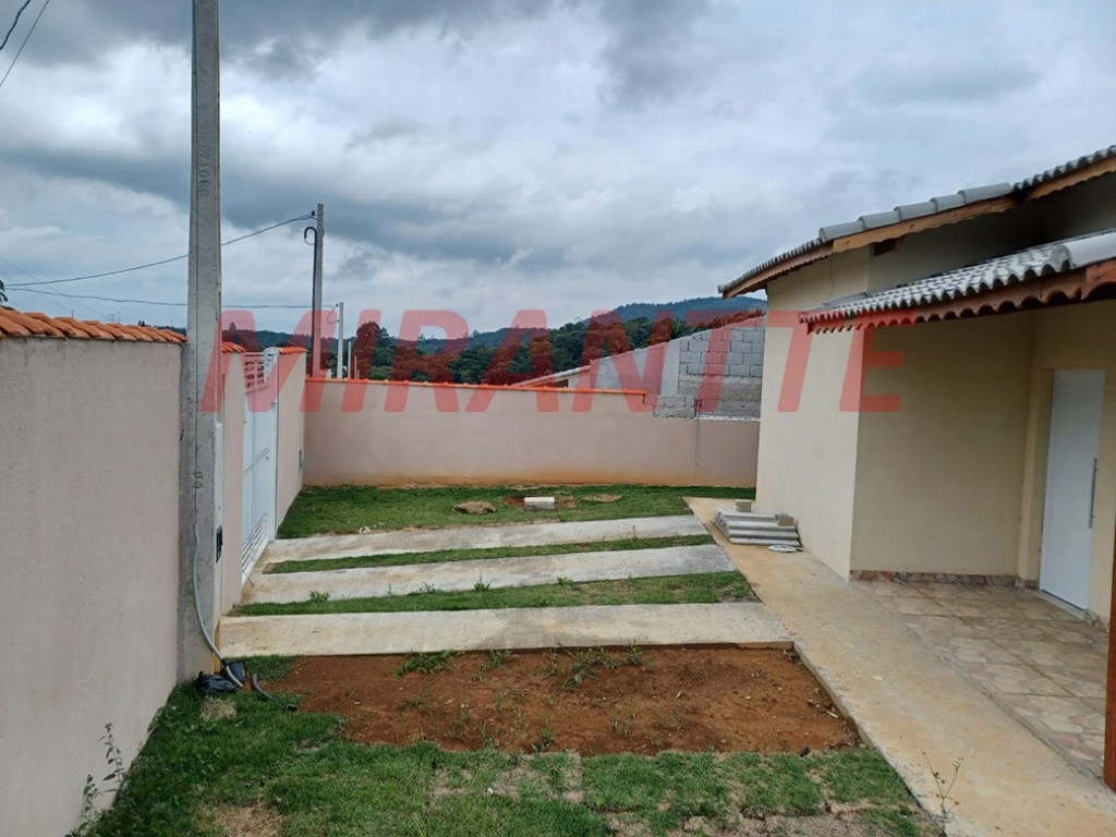 Casa terrea com 3 quartos em Terra Preta