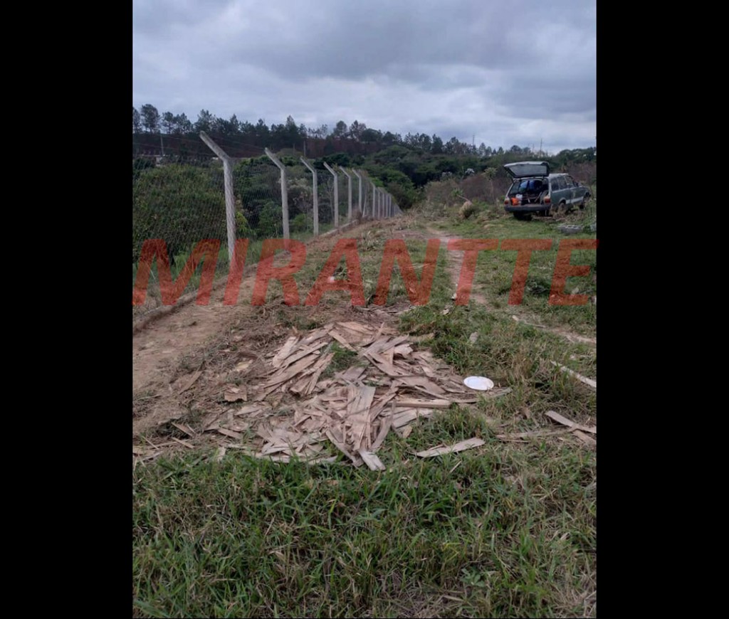 Terreno de 6.44m² em Jardim Dos Ipês