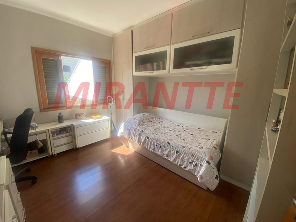 Sobrado de 254m² com 3 quartos em Jardim São Paulo