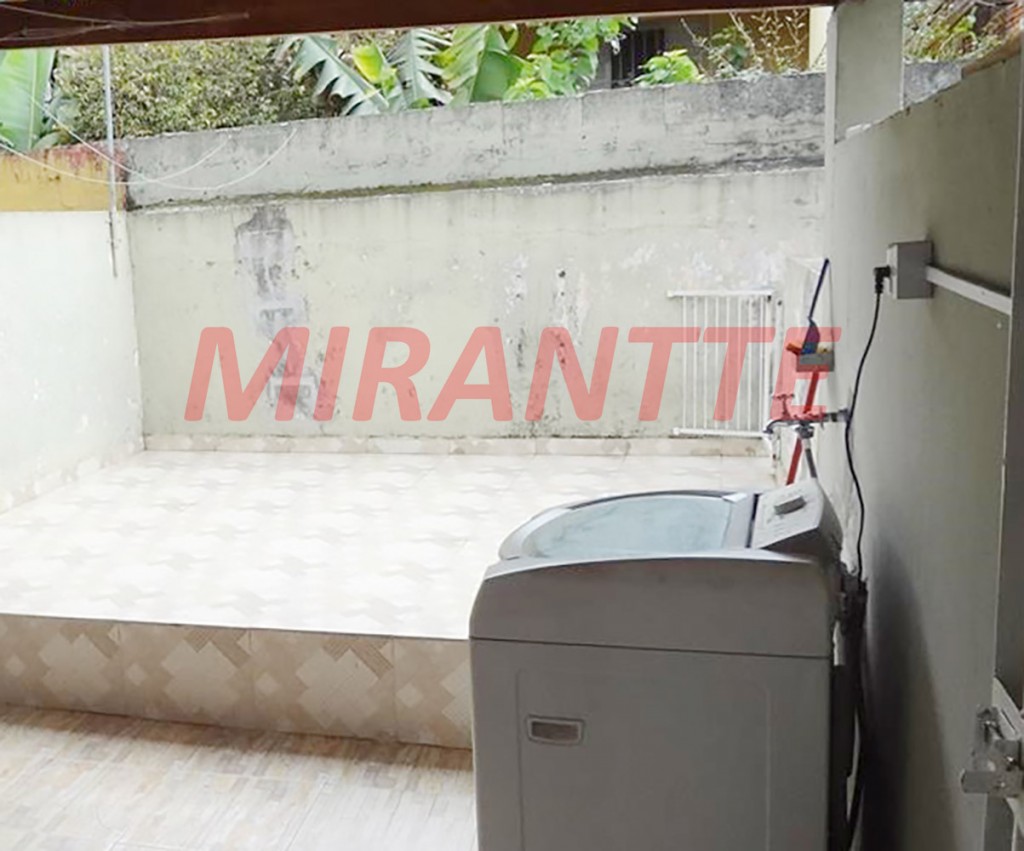 Sobrado de 125m² com 4 quartos em Jardim Rincão