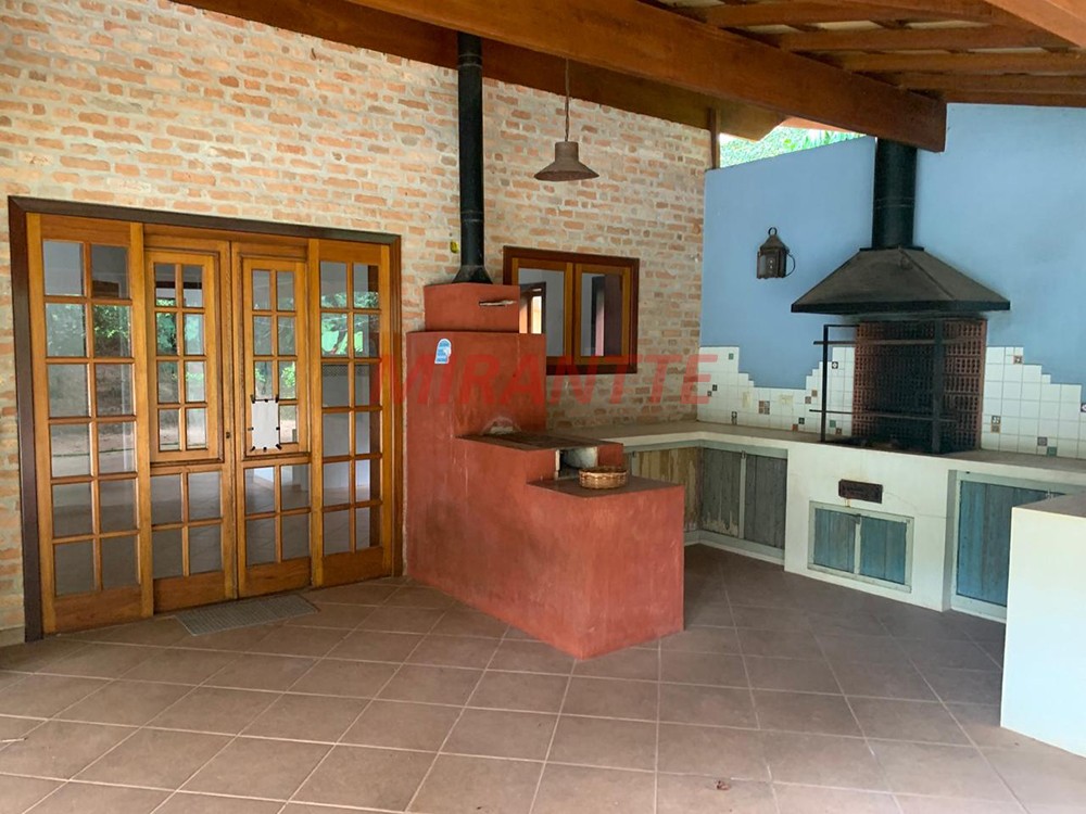 Sobrado de 364m² com 4 quartos em Serra da Cantareira