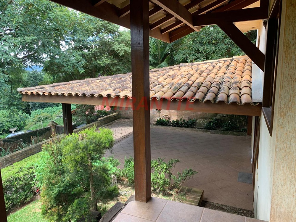 Sobrado de 364m² com 4 quartos em Serra da Cantareira