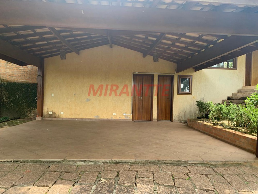 Sobrado de 364m² com 4 quartos em Serra da Cantareira