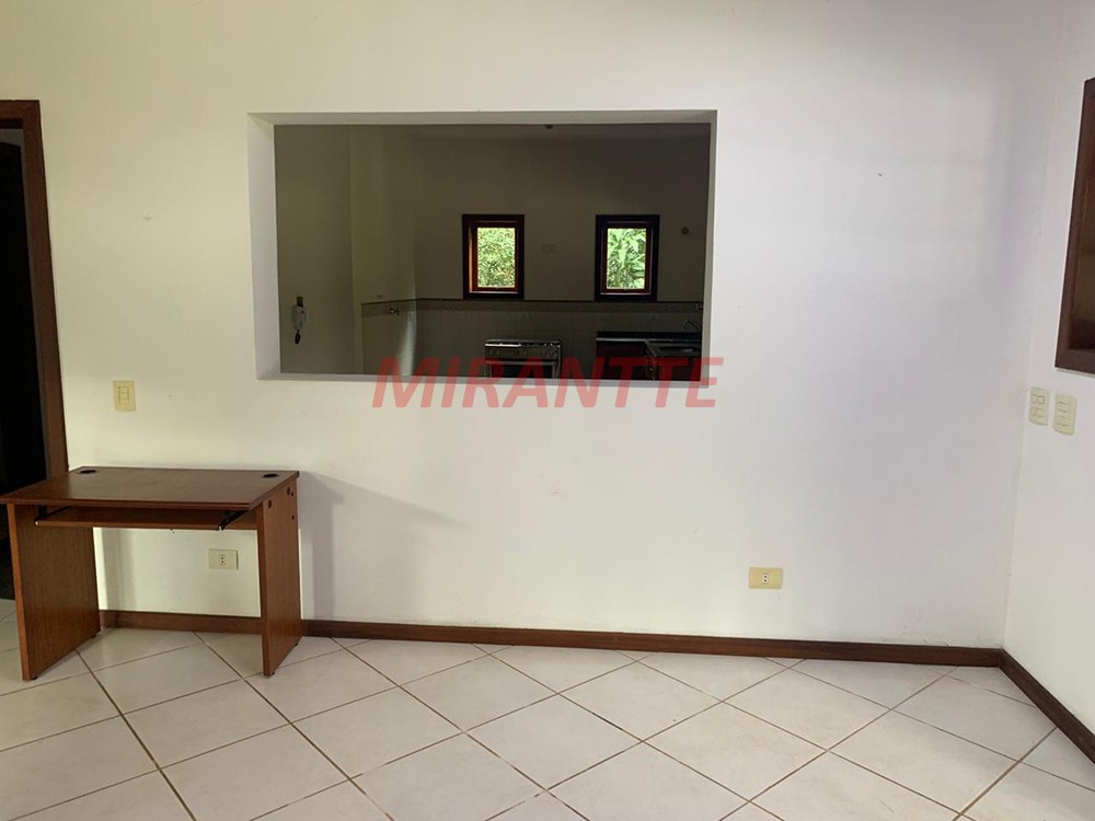 Sobrado de 364m² com 4 quartos em Serra da Cantareira