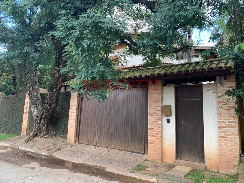 Sobrado de 364m² com 4 quartos em Serra da Cantareira